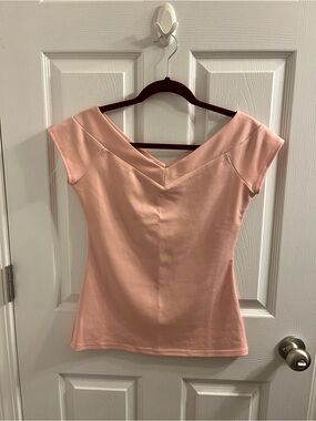 Peach Top from Unique Vintage